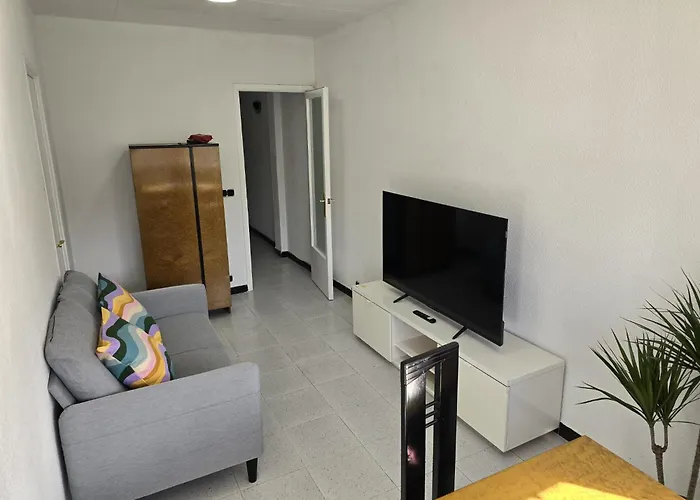 Apartman A 10 De Sagrada Familia Minutos Caminando